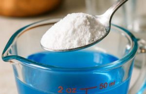 With this easy blend, your home will smell amazing, making your neighbors envious. Here’s how.